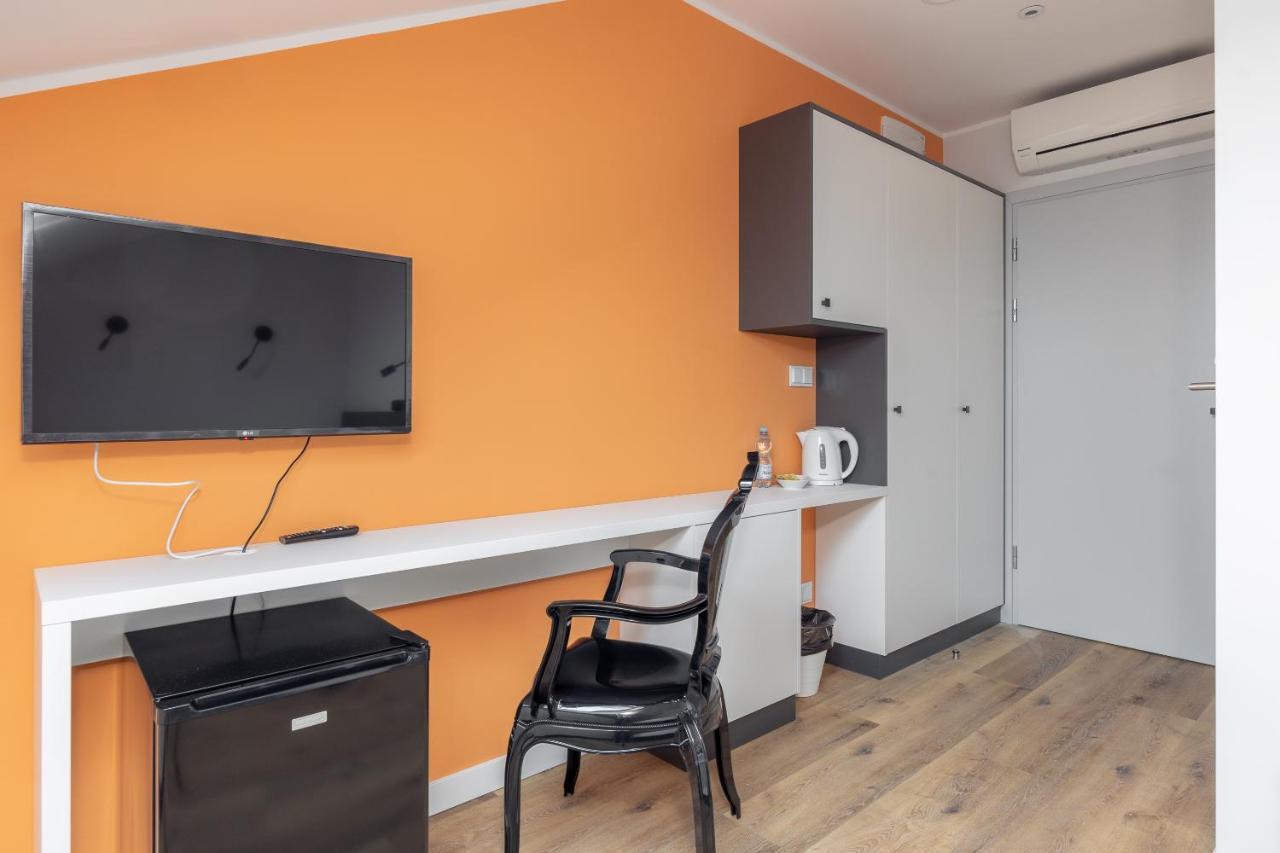 Ae Hostel Nowy Swiat Warschau Buitenkant foto
